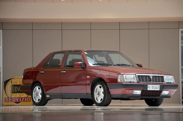 Lancia Thema