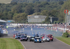 Bildergalerie - Shelby Cup für 4,7-Liter-Cobras am Goodwood Revival 2012 Bild zu Bildergalerie - Shelby Cup für 4,7-Liter-Cobras am Goodwood Revival 2012