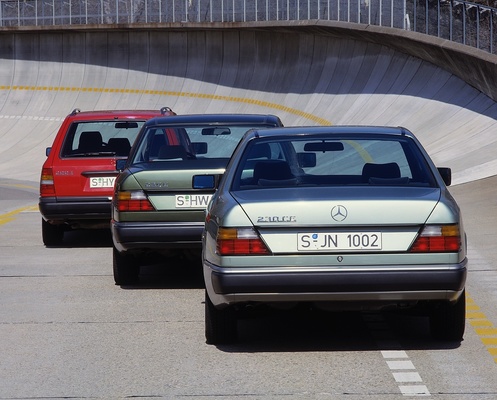 Mercedes-Benz 230 E