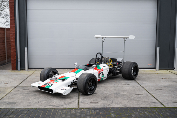Lotus 70