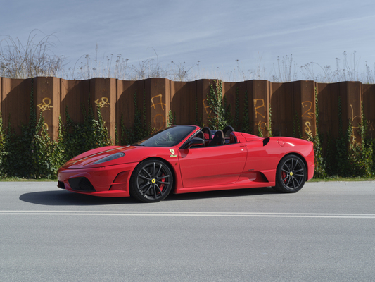 Ferrari Scuderia Spider 16M