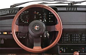 Alfa Romeo Giulietta - Verkaufsprospekt (1981) - Seiten 16 und 17