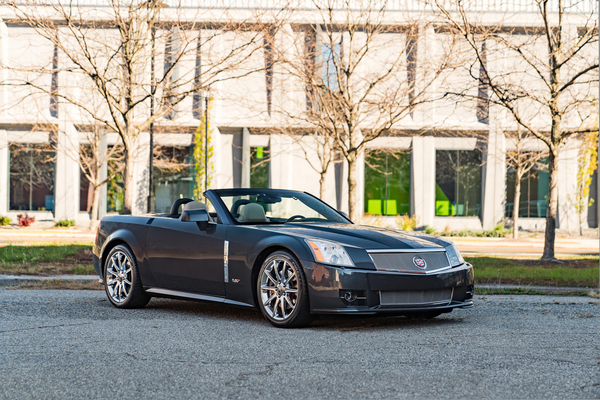 Cadillac XLR