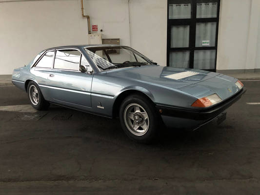 Ferrari 365 GT4 2+2
