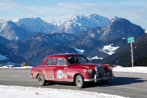 Mercedes-Benz 220 S