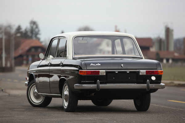 Audi 72