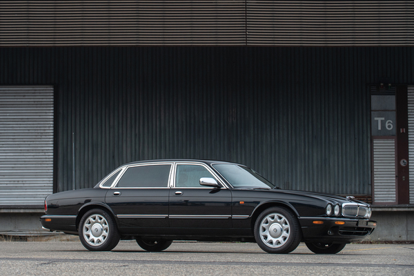 Daimler V8