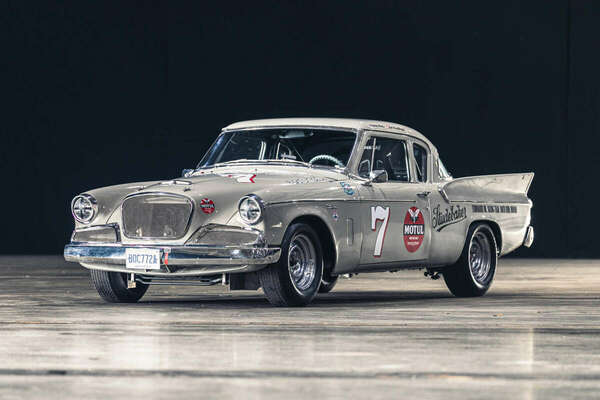 Studebaker Silver Hawk
