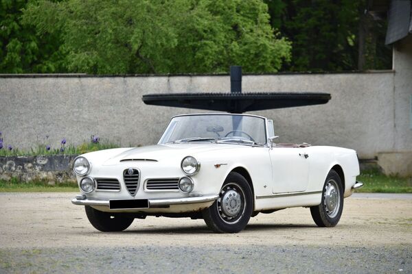 Alfa Romeo 2600