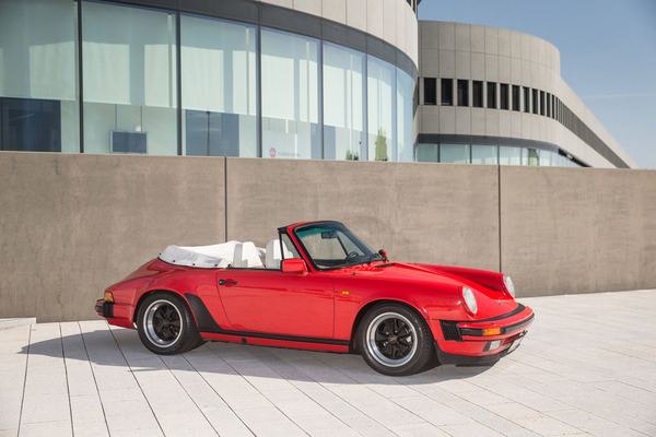 Porsche 911 SC 3.0 Cabriolet – Das Rätsel des roten Cabrios