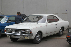 Opel Rekord 2200