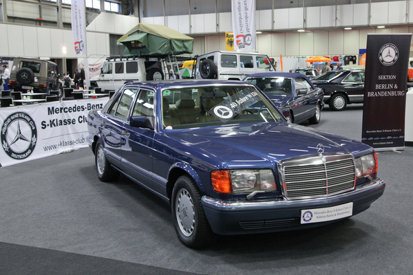 Mercedes-Benz 560 SE