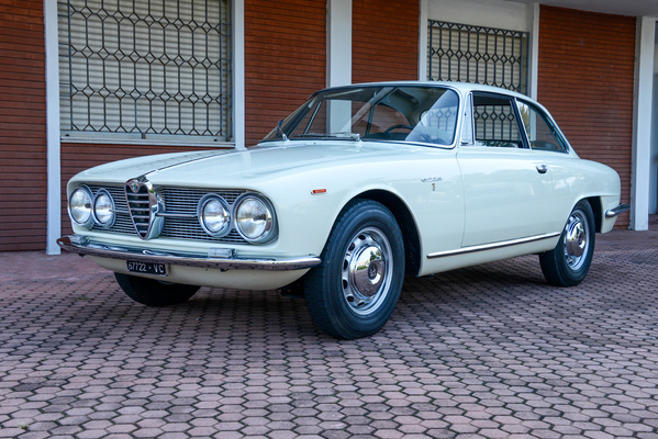 Alfa Romeo 2000 Sprint