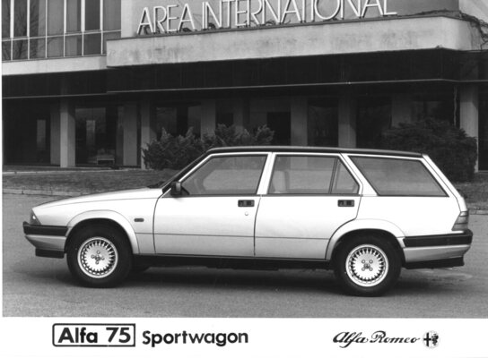 Alfa Romeo 75