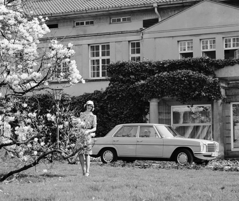 Mercedes-Benz 200