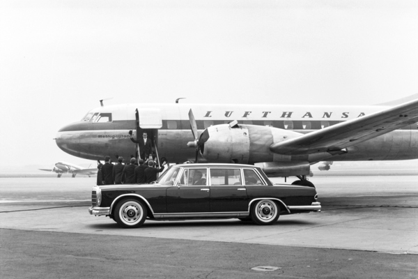 Mercedes-Benz 600