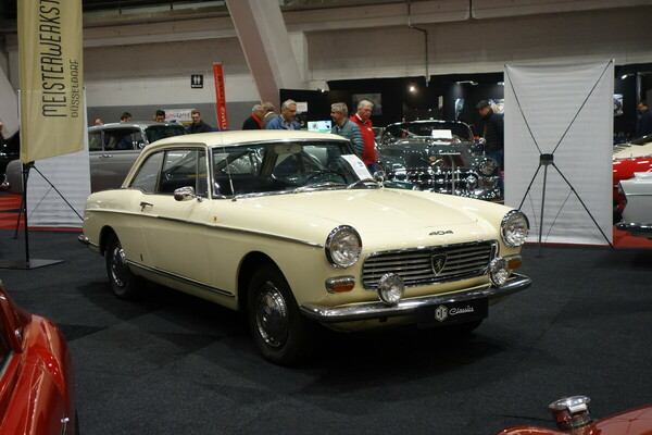 Peugeot 404