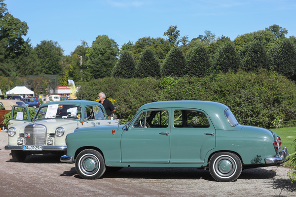 Mercedes-Benz 180 b