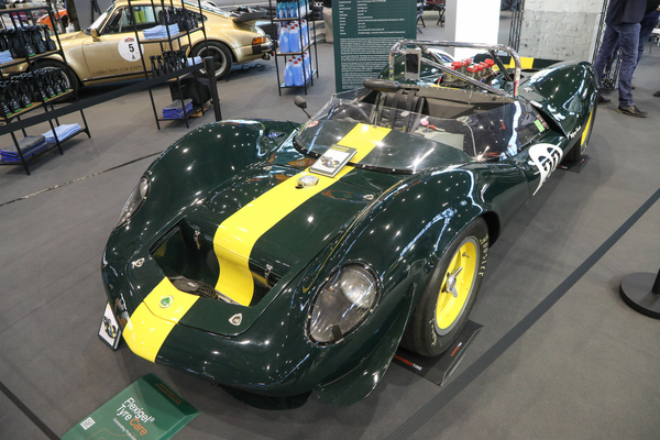 Lotus 30