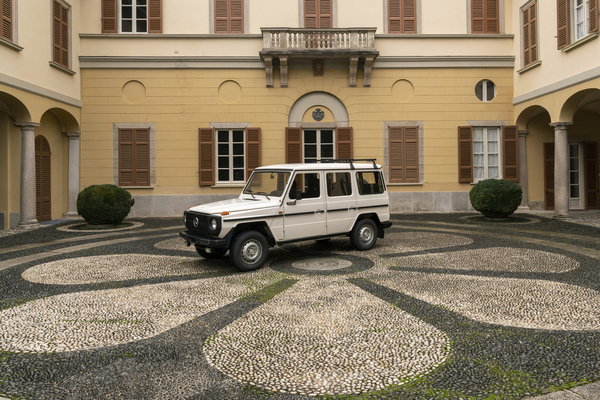 Mercedes-Benz 280 GE (LWB)