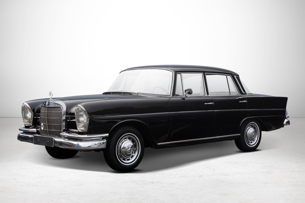 Mercedes-Benz Heckflosse