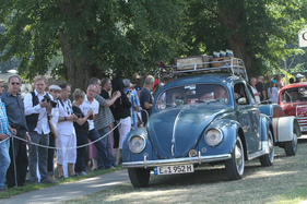 Bildergalerie Classic Days Schloss Dyck 2015 - Charme & Style und Lovely Heroes Bild zu Bildergalerie Classic Days Schloss Dyck 2015 - Charme & Style und Lovely Heroes