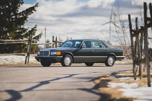 Mercedes-Benz 300 SEL