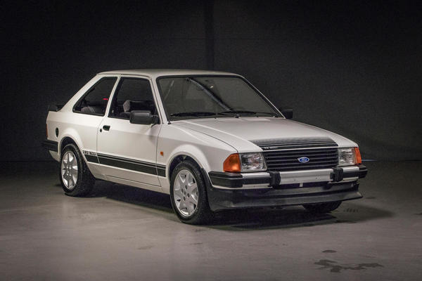 Ford (D) RS1600i