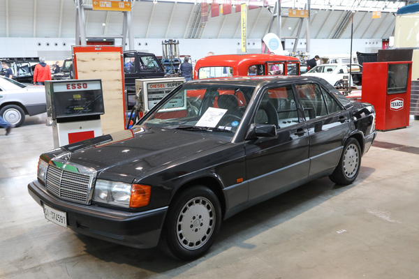 Mercedes-Benz 190 E 2.0
