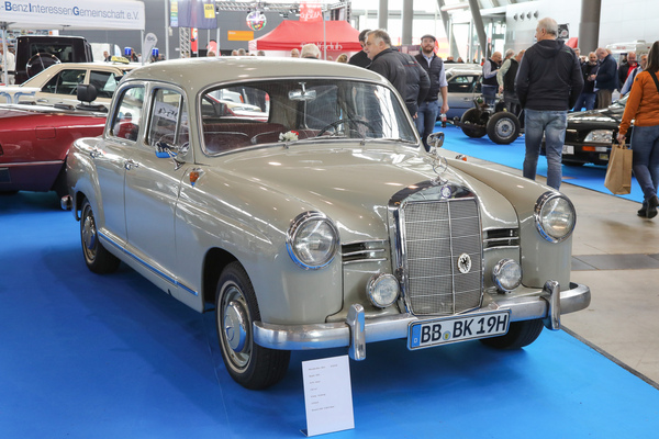 Mercedes-Benz 180 D