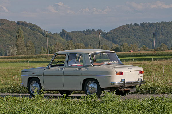 Renault R 8