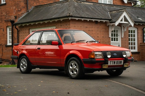 Ford (D) Escort XR3