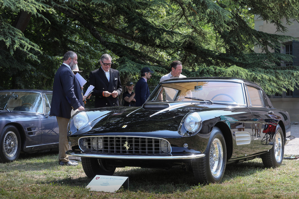 Ferrari 410