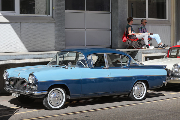 Vauxhall Cresta