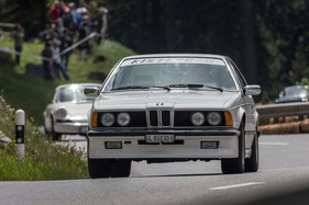 Bild für Bildergalerie Lenzerheide Motor Classics 2016 - Feld 2 - sportliche Fahrzeuge der Sechziger- bis Achtzigerjahre