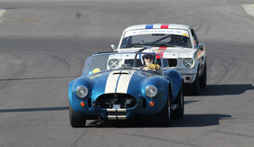 Bildergalerie Lignières Historique 2013 - Feld 1 bis 4 mit GT-Fahrzeugen, Touren- und Sportwagen Bild zu Bildergalerie Lignières Historique 2013 - Feld 1 bis 4 mit GT-Fahrzeugen, Touren- und Sportwagen