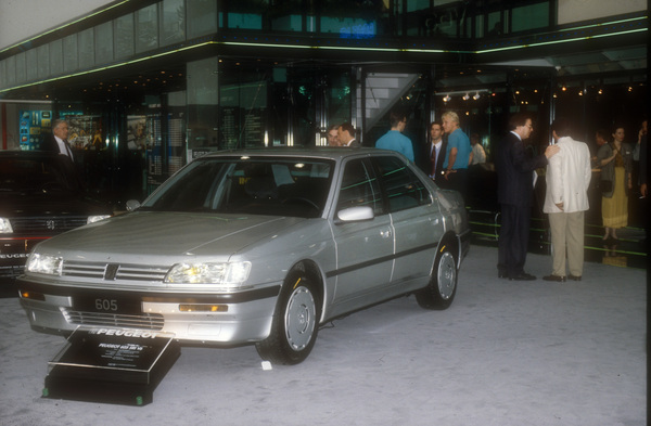Peugeot 605