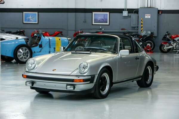 Porsche 911 SC-L 3.1