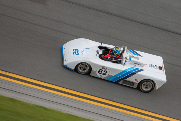 Lola T492