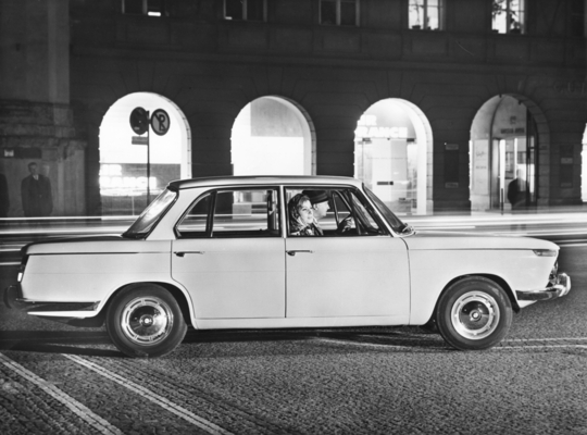 BMW 1500