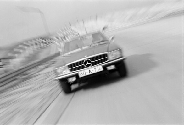 Mercedes-Benz 350 SL