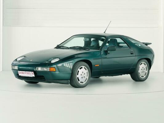 Porsche 928 GT