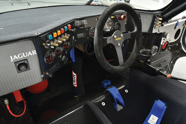 Jaguar XJR-9