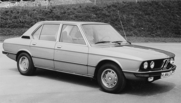 BMW 518