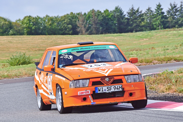 Alfa Romeo 75 3.0 V6 QV