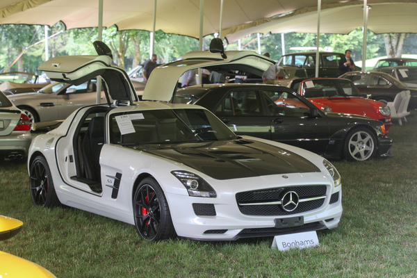 Mercedes-Benz SLS AMG
