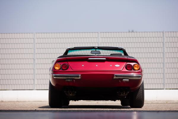 Ferrari 365 GTS/4 Daytona