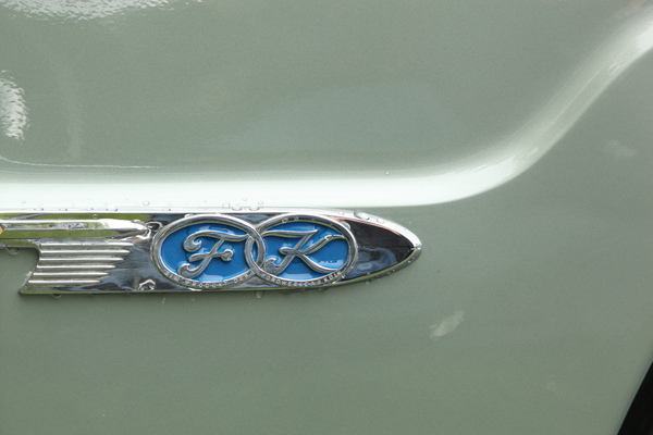 Ford (D) Taunus