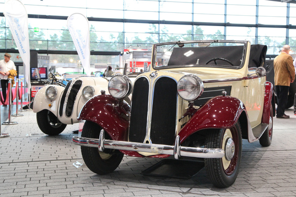 BMW 319