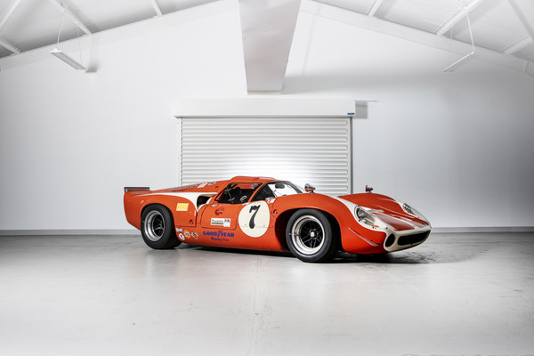 Lola T70